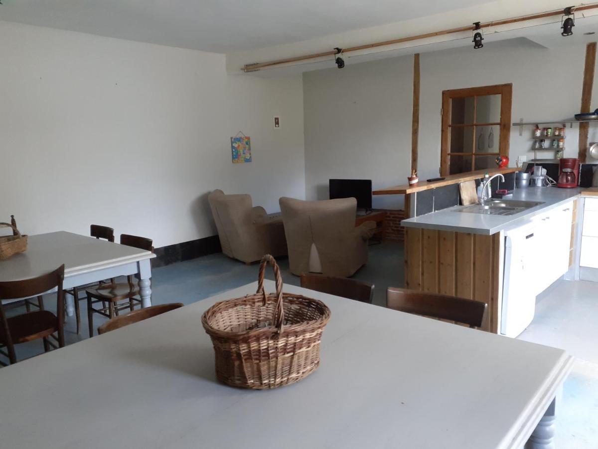 Gommerville Ferme De La Basse-Cour Bed & Breakfast エクステリア 写真